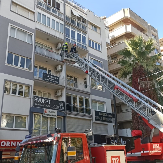 Evde düşen yaşlı kadın ekipleri harekete geçirdi