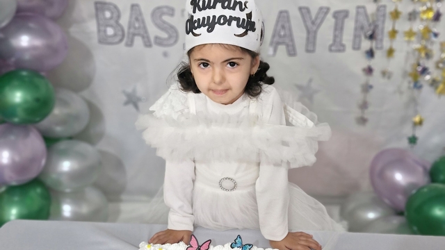 Ulaş'ta 4 yaşındaki öğrenci Kur'an-ı Kerim okumanın sevincini yaşadı