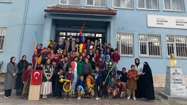 Yeşilay Çorum Şubesi'nde "Pasif İçicilik" ve "Teknoloji Bağımlılığı" eğitimi gerçekleştirildi