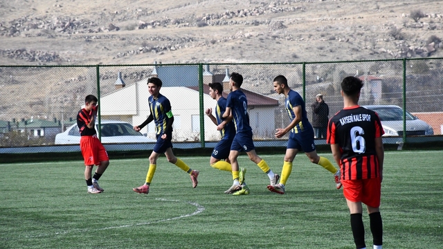 Kayseri U18 Ligi: Hacılar Erciyesspor: 1- Kalespor: 1