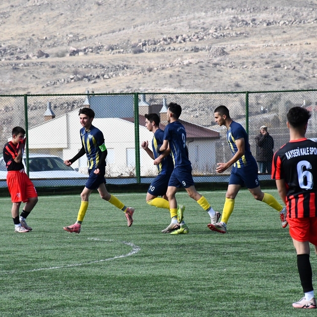Kayseri U18 Ligi: Hacılar Erciyesspor: 1- Kalespor: 1