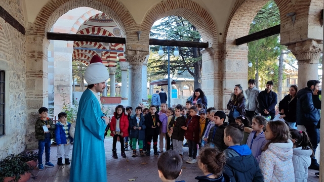 Turizm Fakültesi öğrencileri Kurşunlu Külliyesi'ni yerinde inceledi