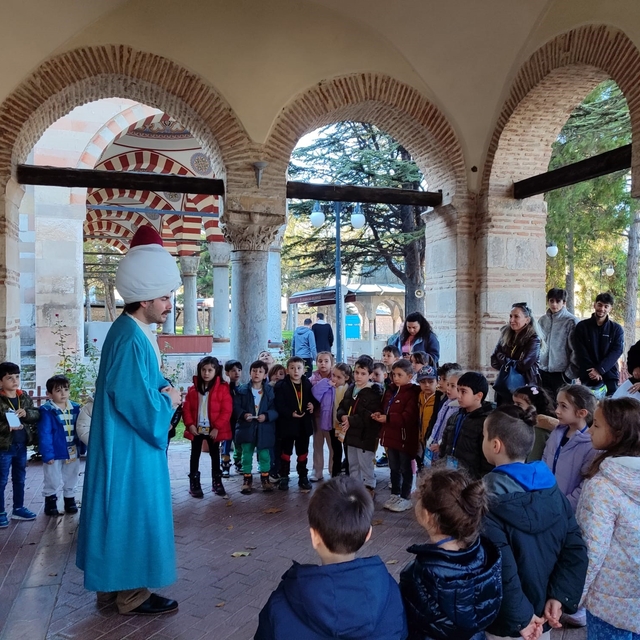 Turizm Fakültesi öğrencileri Kurşunlu Külliyesi'ni yerinde inceledi