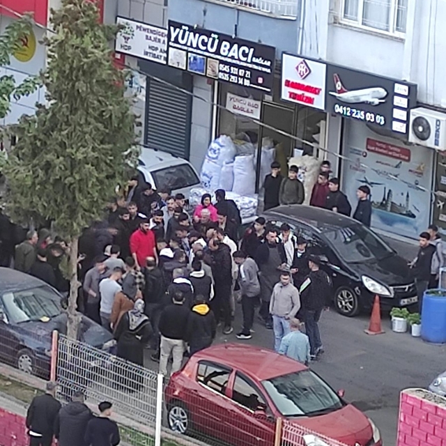 Diyarbakır'da kardeşlere silahlı saldırı: 2 yaralı