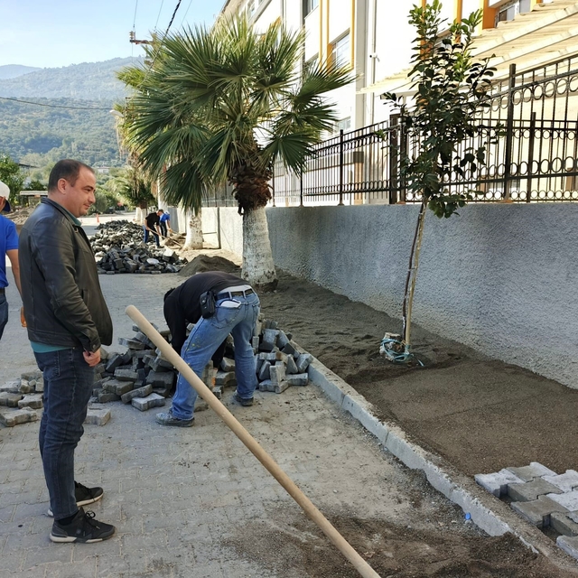 Bozdoğan Belediyesi, okullarda çevre düzenlemelerini sürdürüyor