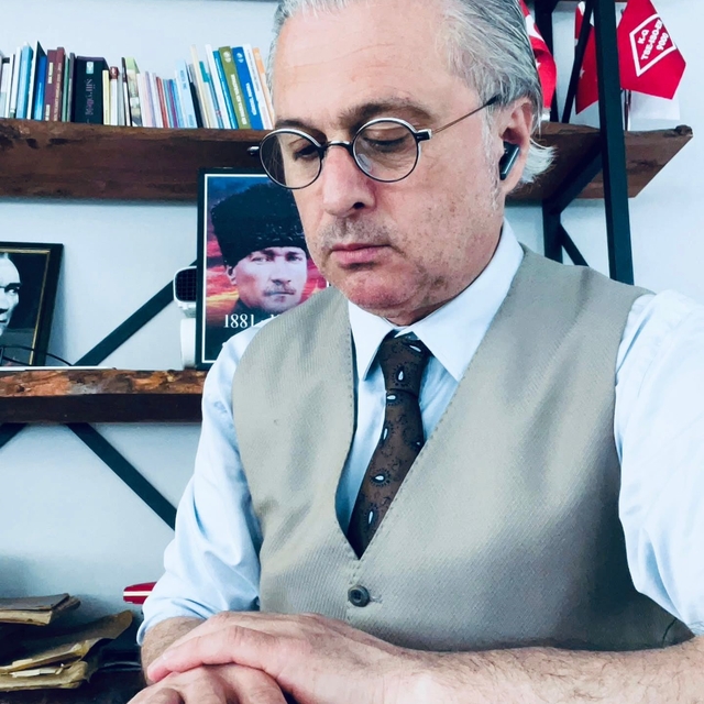 Birol Öztürk'ün kitapları Storytel'de