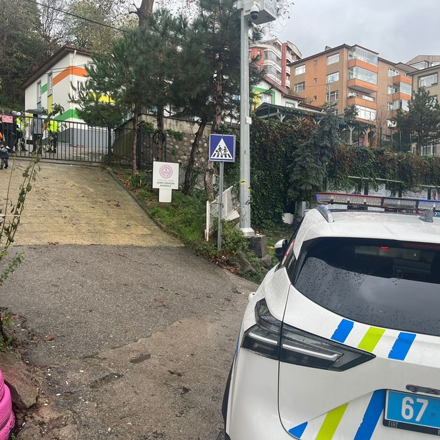 Anaokulu önünde kayan kamyonet 4 yaşındaki çocuğun ölümüne yol açtı