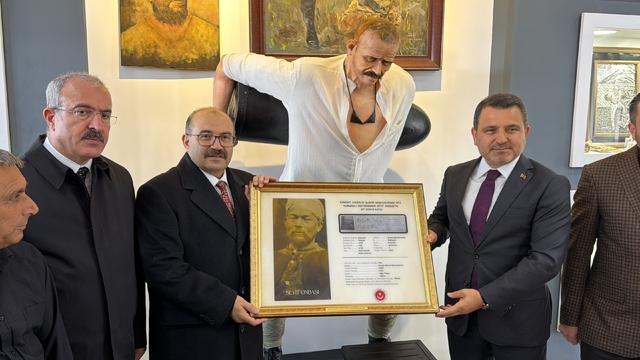 Koca Seyit'in künye defteri ve gençlik fotoğrafı ortaya çıktı
Tarihi Alan Başkanı Kaşdemir: "Onları unutmadık, unutmayacağız ve unutturmayacağız"