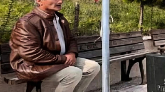 Şehit babasına yazdığı cezayı kendi ödedi