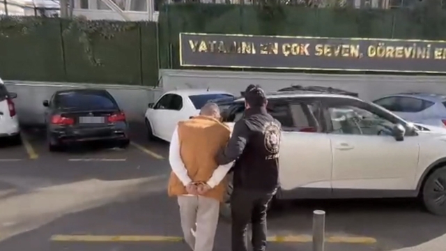 Evlerine girdiği yaşlı kadınların paralarını çalan sahte yoğurtçu tutuklandı