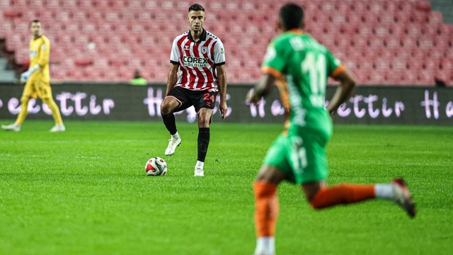 Trendyol Süper Lig: Samsunspor: 1 - Alanyaspor: 0 (İlk yarı)