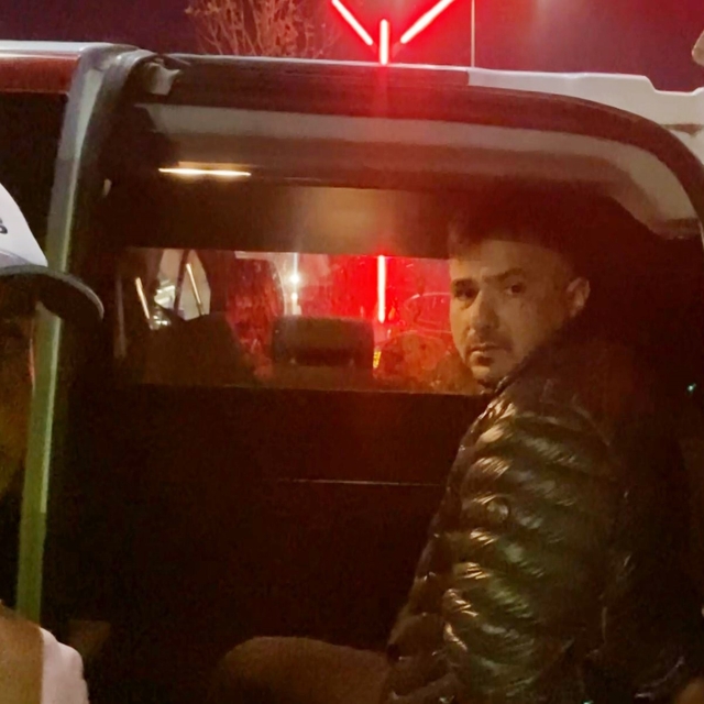 Alkollü sürücü emniyet müdürünün bulunduğu makam aracına çarptı
1.19 promil...