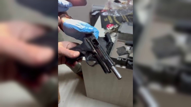 Bursa'da kaçak silah atölyesine Yıldırım operasyonu: Çok sayıda silah ele geçirildi