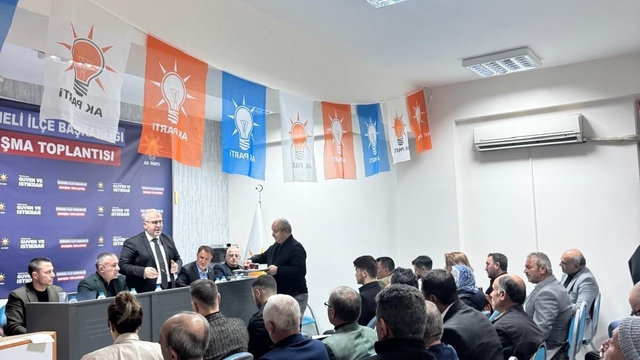 Osmaneli'nin yol haritası AK Parti toplantısında belirlendi