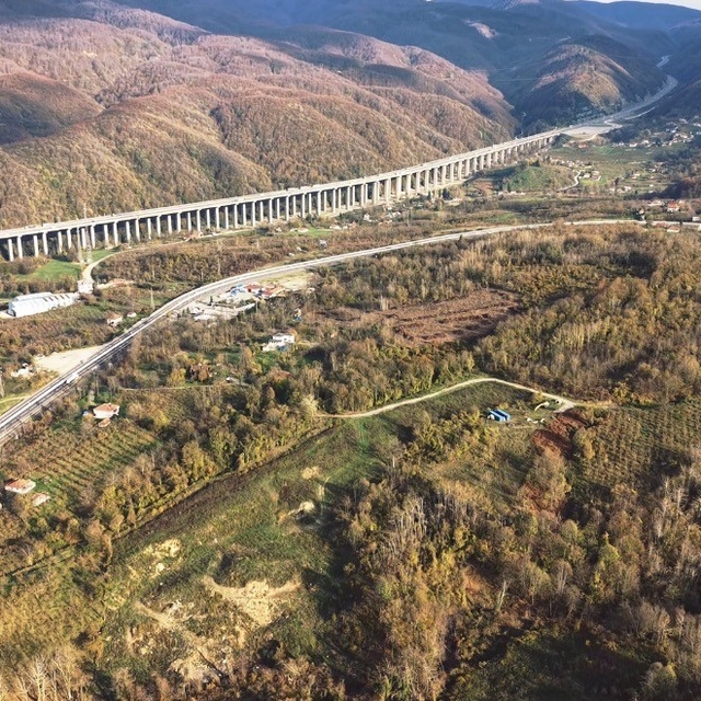 Türkiye'nin en önemli geçiş güzergahı aynı karede
Bolu Dağı'nda sonbahar ma...