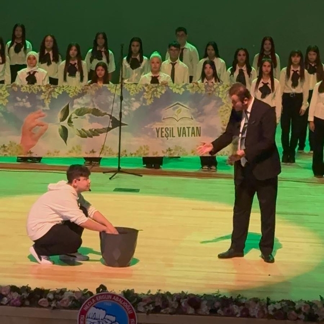 Meslek lisesi 'Köklerden Geleceğe Öğretmen'i anlattı