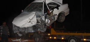 Amasya'da iki otomobilin çarpıştığı feci kazada kamerada