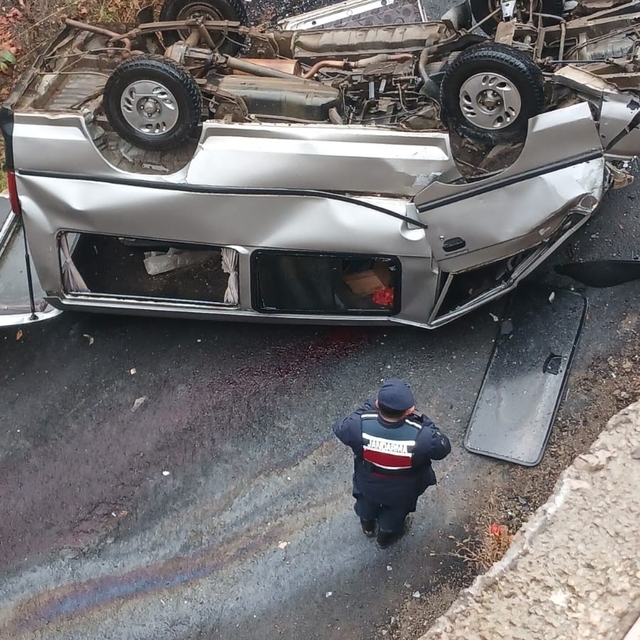 Artvin'de trafik kazası: 3 ölü