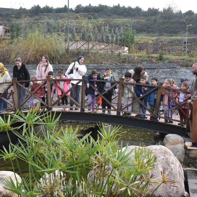 Minik öğrenciler bahçe bitkilerini öğrendi