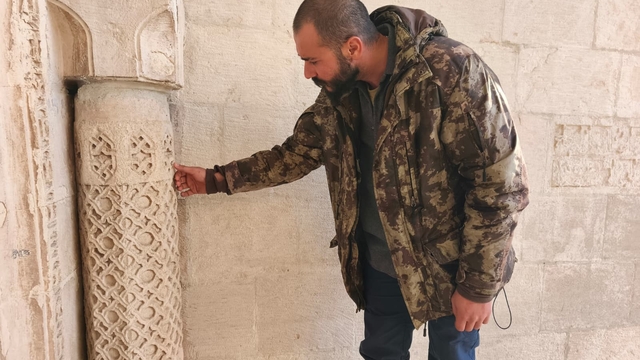 Tunceli'de 621 yıllık tarihi cami ve denge sütunları görselliğiyle göz kamaştırıyor