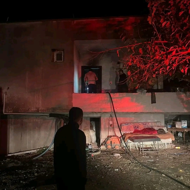 Arsuz'da müstakil ev yandı