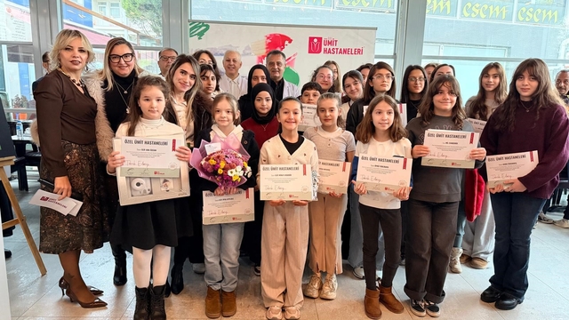 Çocuklar geleceğin robotik hayvanlarını resimledi
Özel Ümit'te çocukların resimleri 13'üncü kez yarıştı