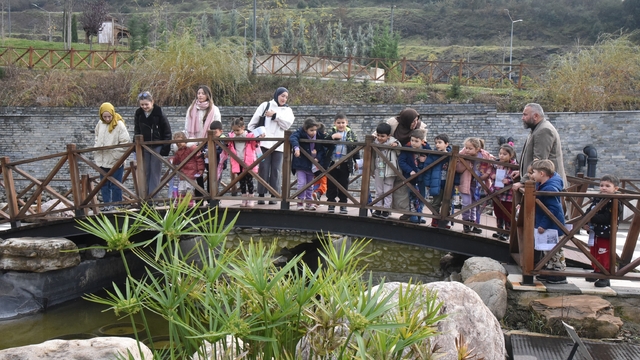 Minik öğrenciler bahçe bitkilerini öğrendi