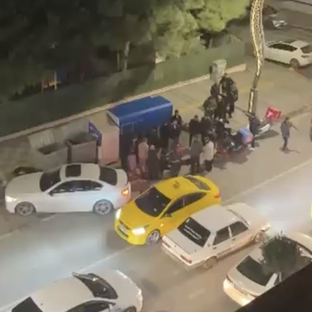 Otomobille çarpışan motosikletin sürücüsü yaralandı