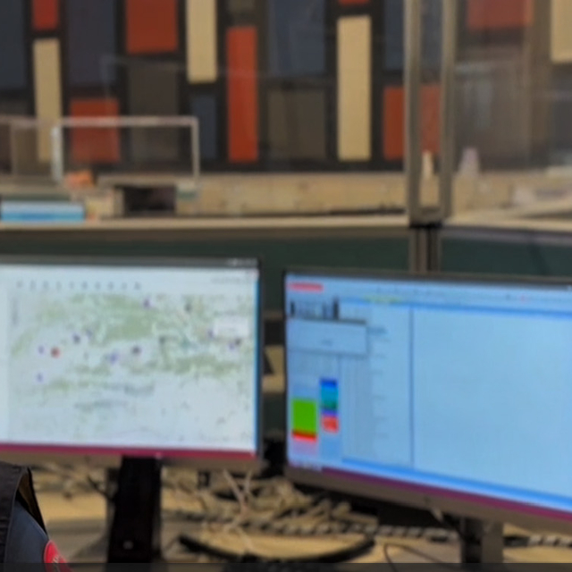 Boğazına cisim kaçan bebeğin hayatını 112 sağlık personeli kurtardı