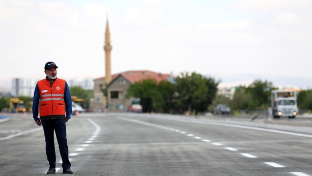 Başkan Çolakbayrakdar: "Şehrimizin ulaşımını geleceğe taşıyan devasa bir eser kazandırdık"