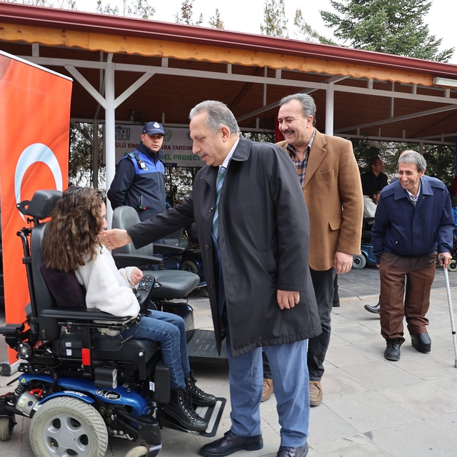 Başkan Yalçın'dan Engelliler günü mesajı