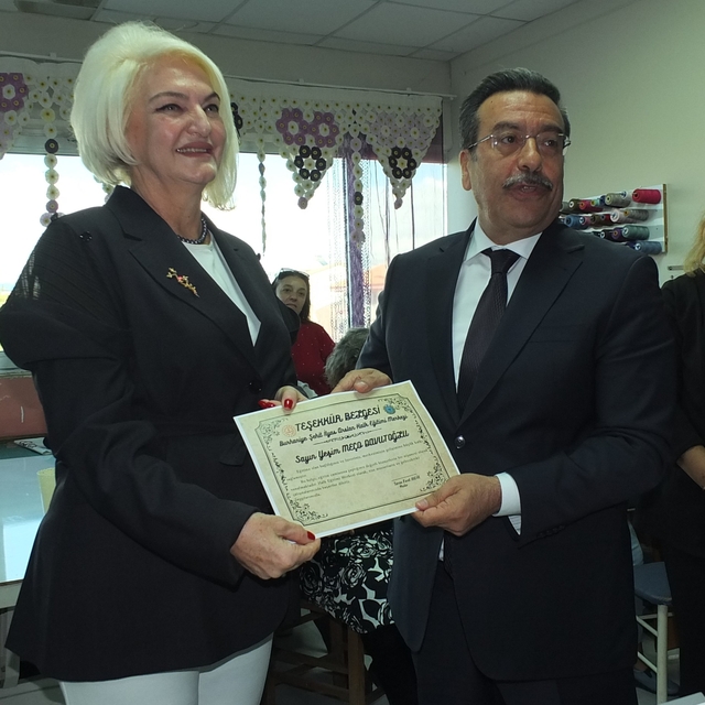 Balıkesir'de kadın hayırsevere Kaymakam teşekkürü