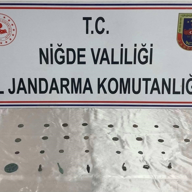 Niğde'de 'Anadolu Mirası Operasyonu': 42 parça eser ele geçirildi