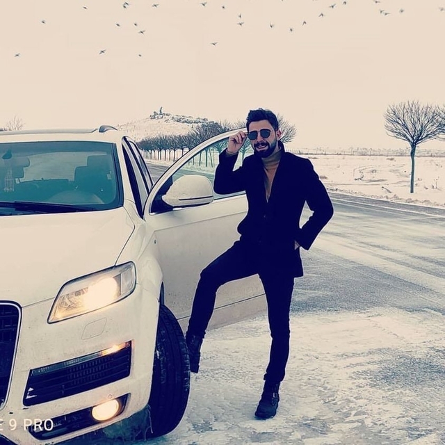 Aracında ölü bulunan Mehmet Mansur toprağa verildi