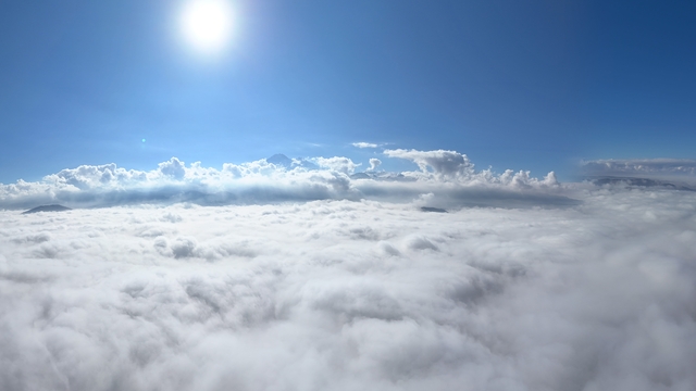 Kayseri'de sis bulutlarının üzerinden görüntüler hayran bıraktı