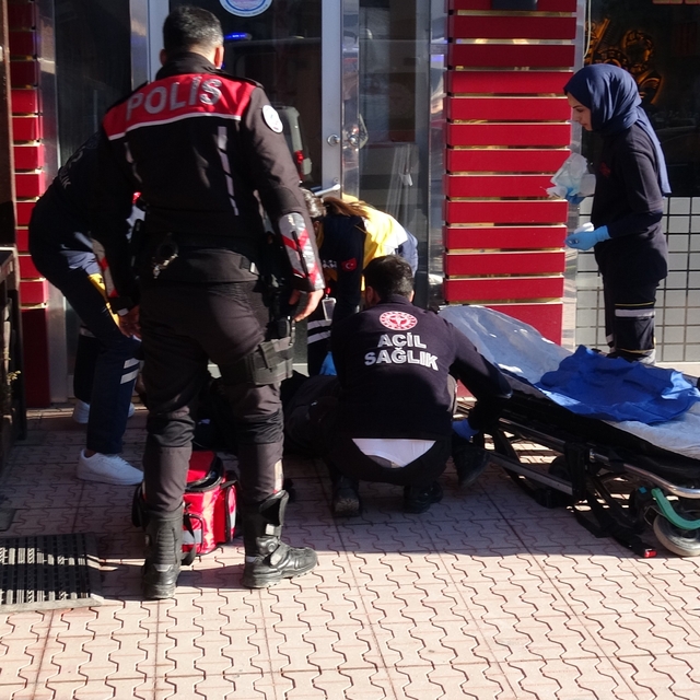 Malatya'da husumetlilerin tartışması kanlı bitti: 1 yaralı