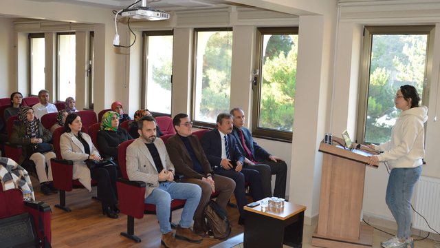 Havza'da veli ve öğretmenlere "Özel Eğitim" semineri verildi