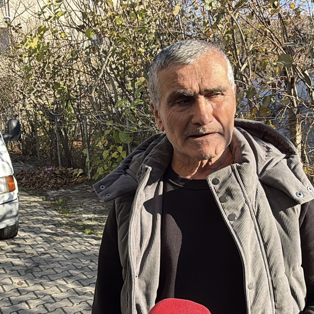 Ceza kestiği sürücünün şehit babası olduğunu öğrenince evine gidip ödenen p...