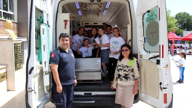 Denizli'de gelen 475 bin çağrıda 104 bin hastaya ambulans hizmeti verildi