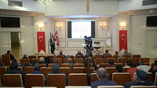 Kahramankazan'da çiftçilere "İklim Değişikliği ve Toprak Sağlığı" eğitimi