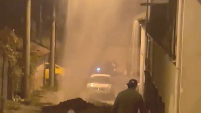 Edirne'de patlayan borudan fışkıran su metrelerce yükseğe çıktı