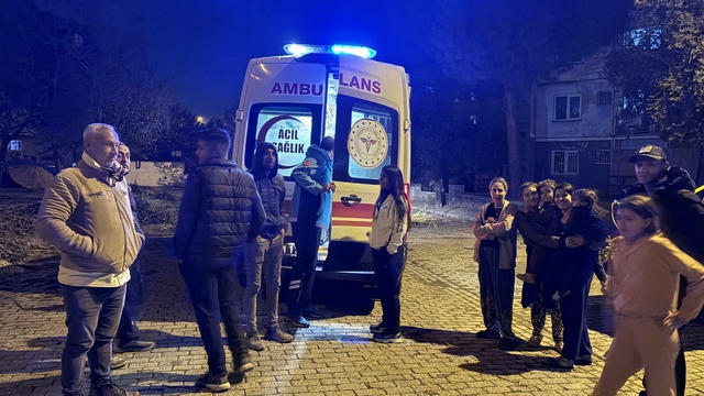 Elektrik akımına kapılan çocuk, komşusunun dikkati sayesinde kurtuldu