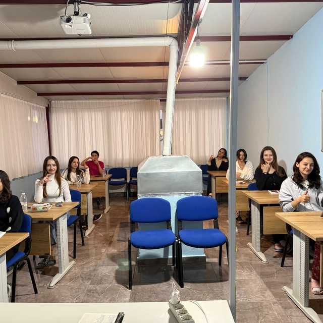 Hem konaklıyorlar hem açılan kurslarla kendilerini geliştiriyorlar
Yenipaza...