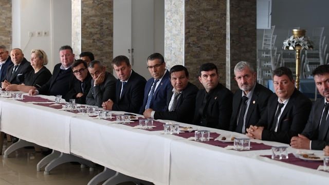 Çanakkale Valisi Toraman, Gelibolu'da muhtarlarla buluştu