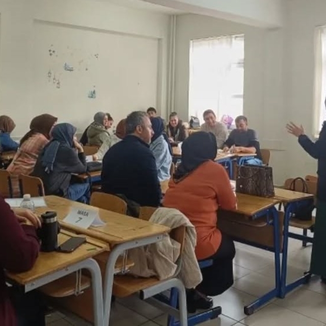 Bayburt'ta Harezmi Eğitim Modeli öğretmen eğitimleri tamamlandı