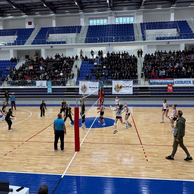 Şampiyonluk kupası Şehriban Günata'nın