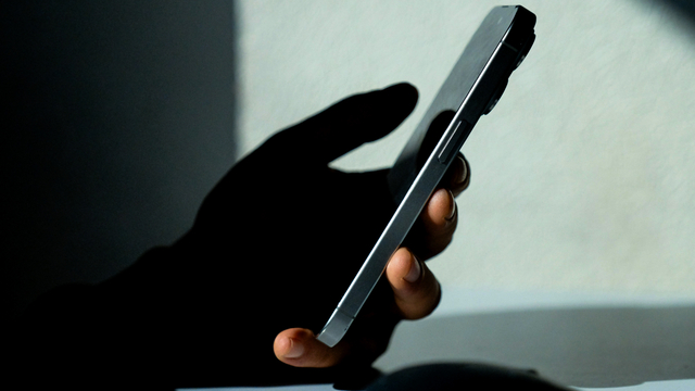 'Sosyal medya kullanım süresi yoğunluğu, gençlerde beyin çürümesine yol açıyor'