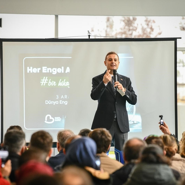 Akın: "Engelliler Günü bir güne sığdırılacak bir gün değil"