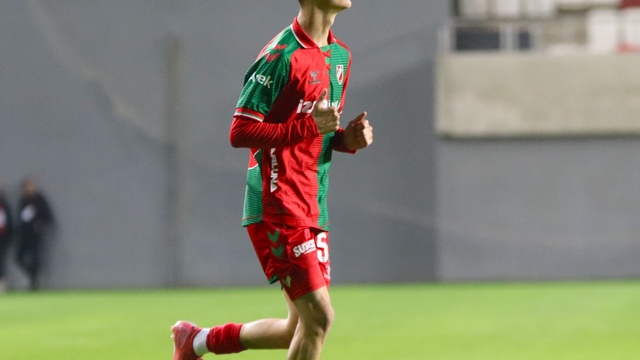 Karşıyaka'da 2007 doğumlu Adem Yeşilyurt fırtınası