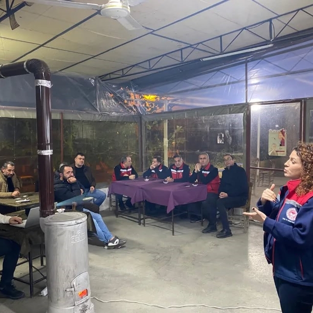 Efeler'de şap hastalığı bilgilendirmesi